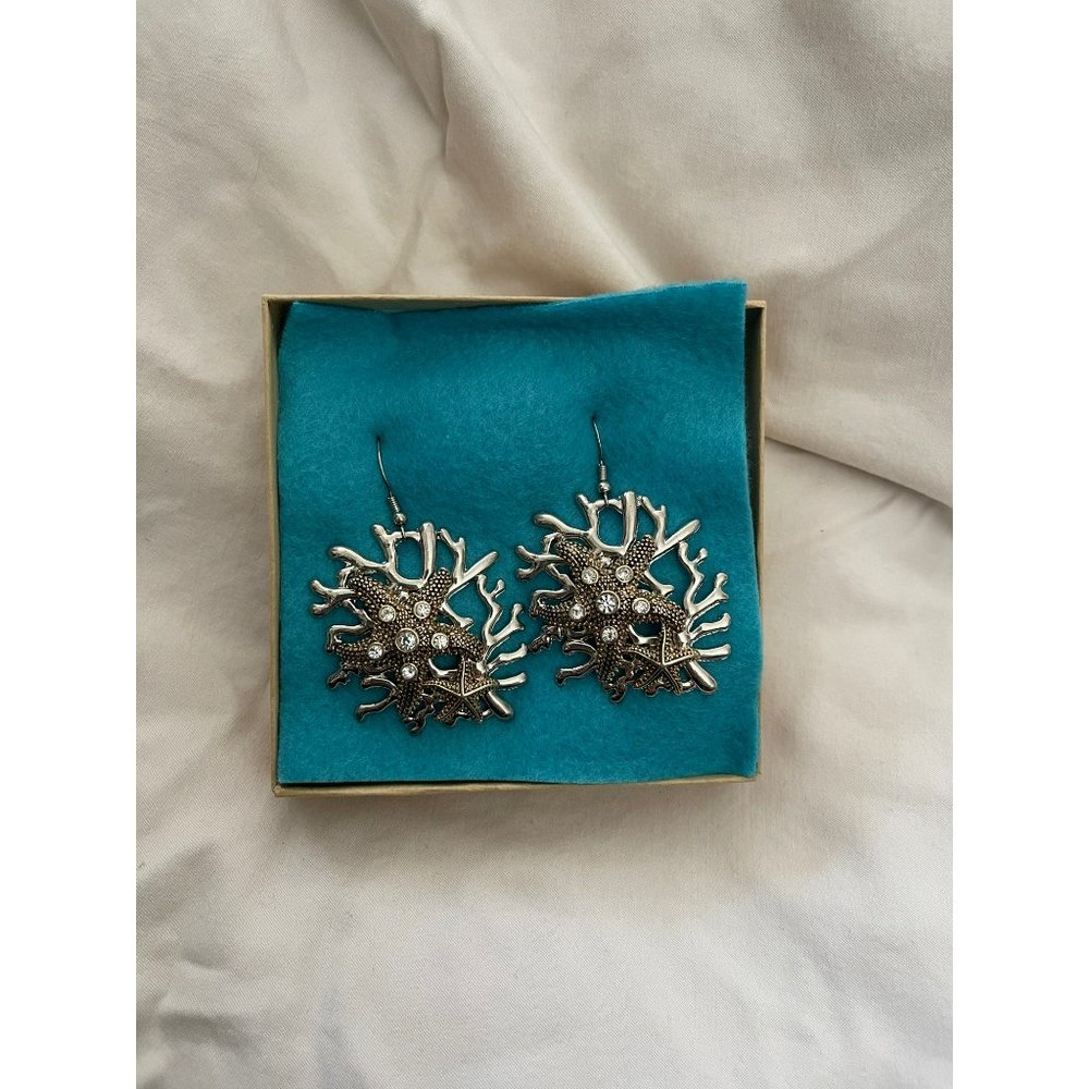 Vintage Silver Tone Coral Starfish Rhinestone Dangle Pierced Earrings - Picture 2 of 7